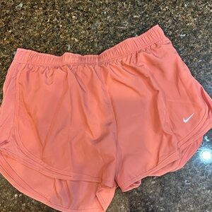 Nike Women’s Tempo Running Shorts XL
